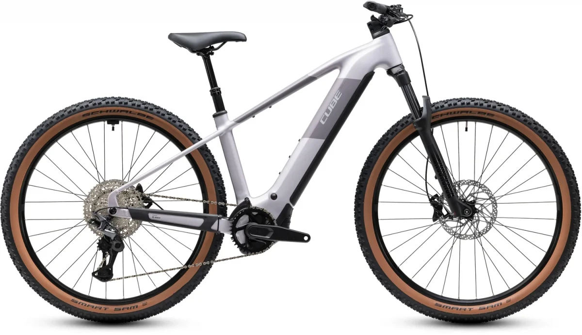 CUBE Reaction Hybrid Pro 800 2027, Seitenansicht