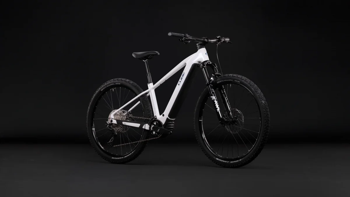 CUBE Reaction Hybrid Race 800 2027, Bild 2