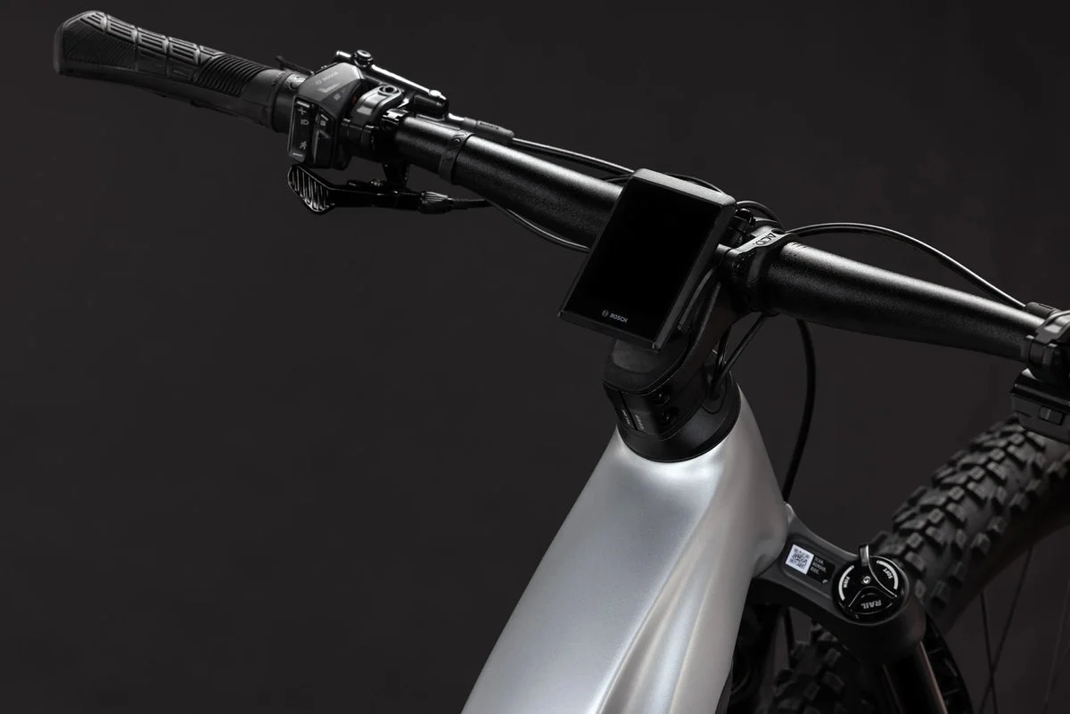 Cube Reaction Hybrid SLX 800 platinum´n´reflex 2027, Bild 2