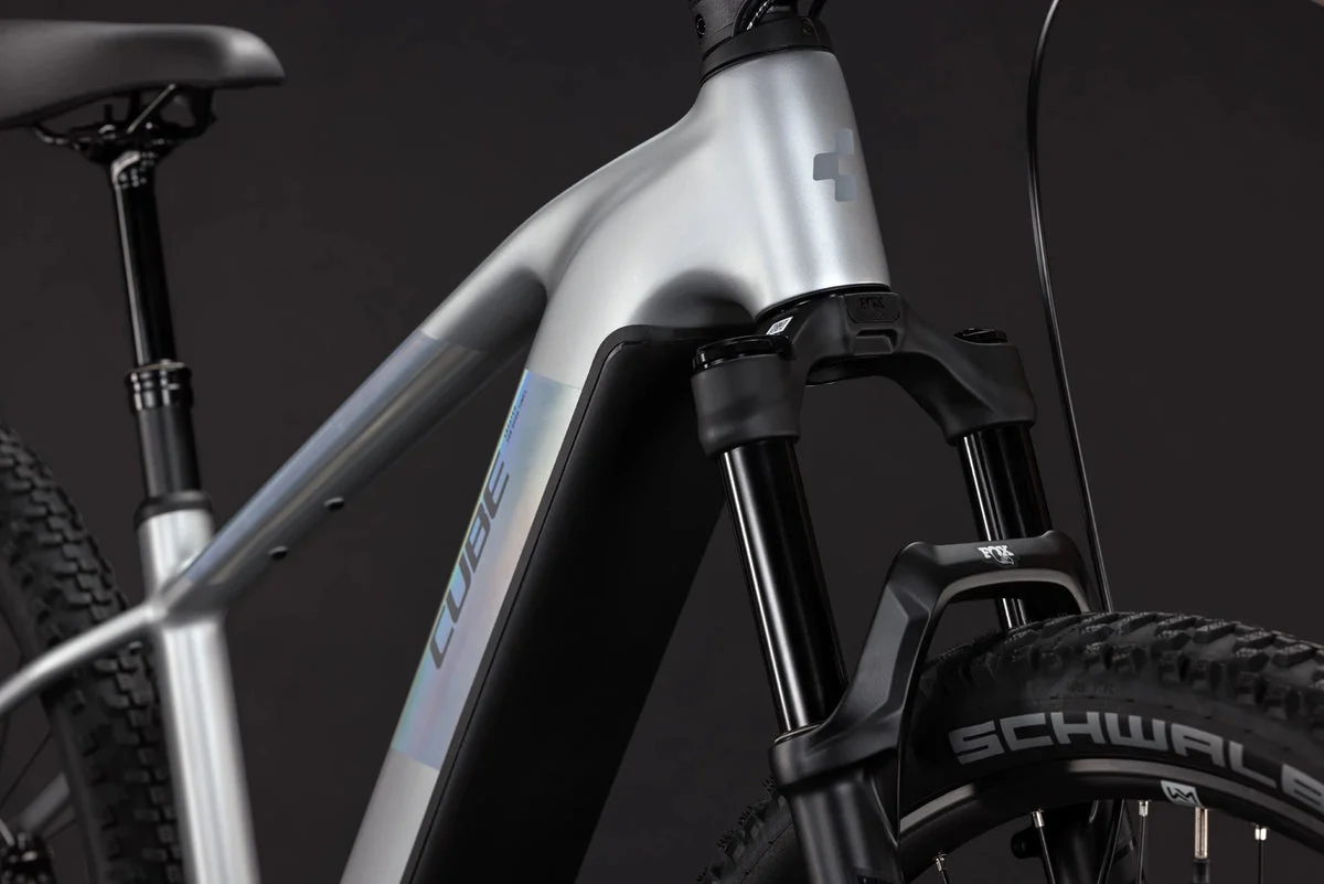 Cube Reaction Hybrid SLX 800 platinum´n´reflex 2027, Bild 6