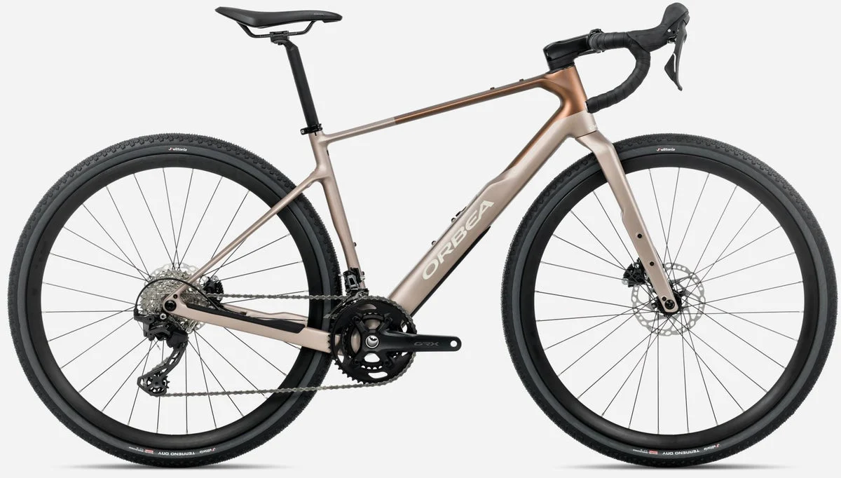 Orbea Terra M30Team 2026, Seitenansicht