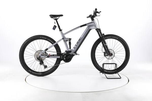 Cube Stereo Hybrid 120 Race 2023