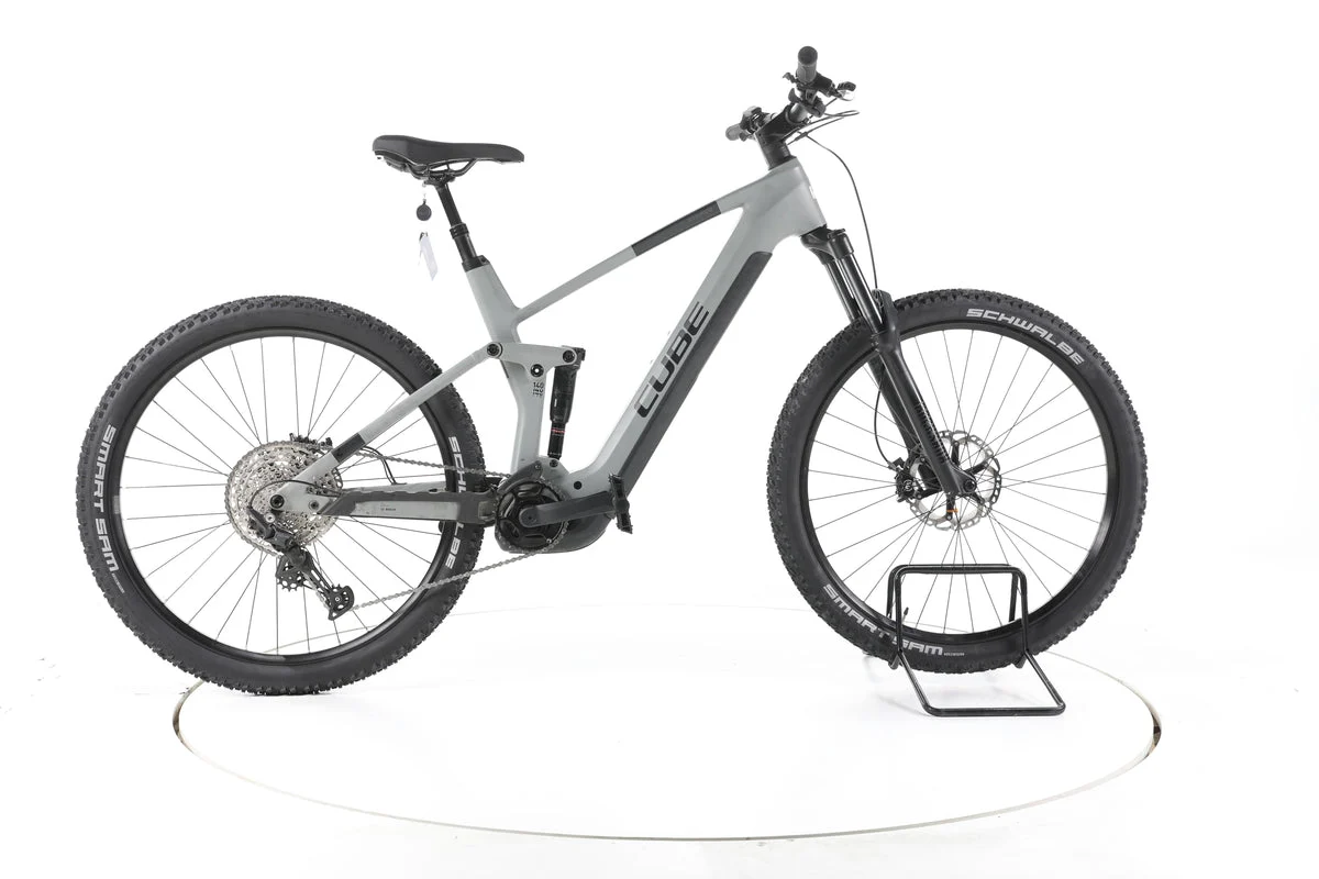 Cube Stereo Hybrid 140 HPC Pro 2023, Seitenansicht