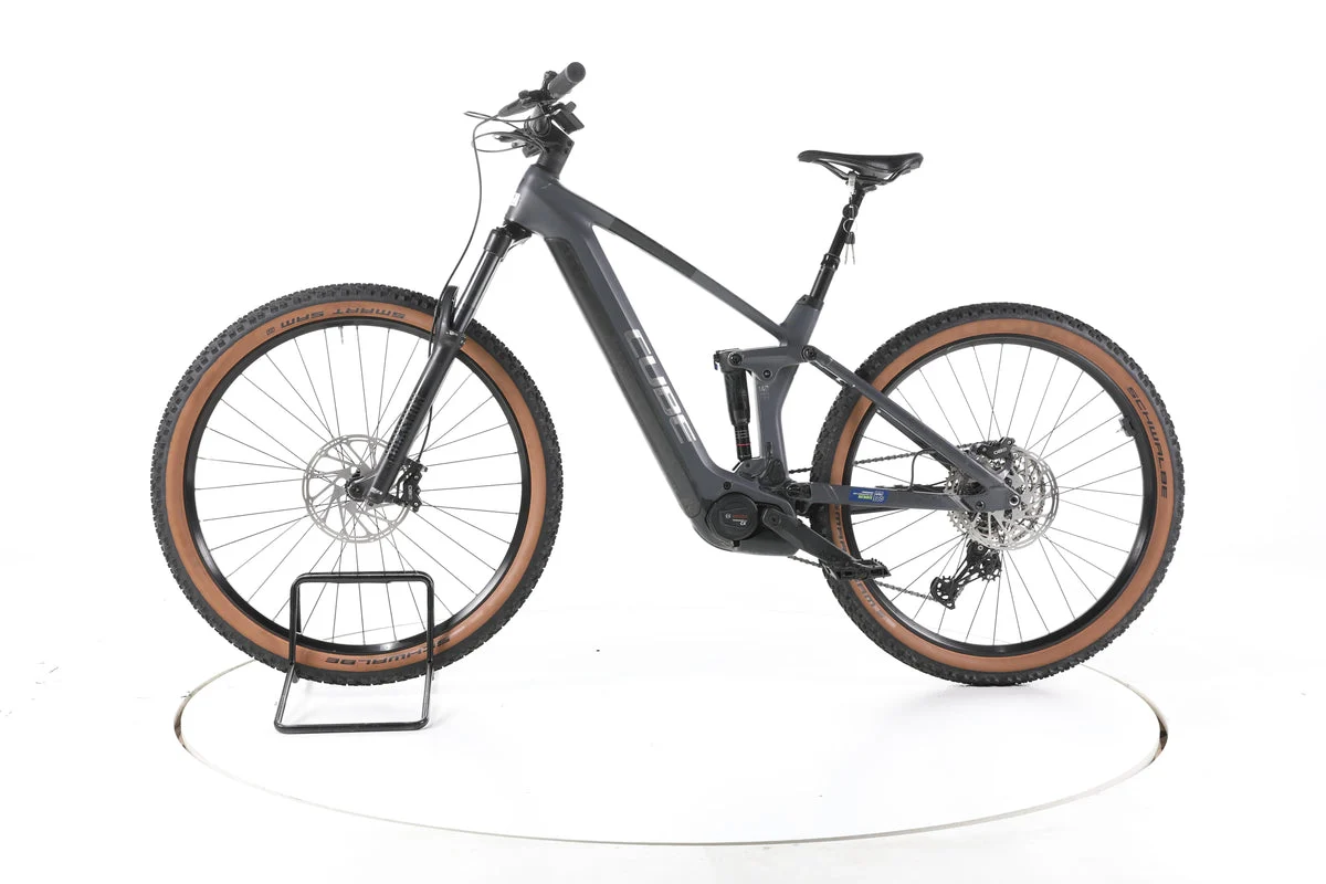 Cube Stereo Hybrid 140 HPC Race 750 2023, Bild 7