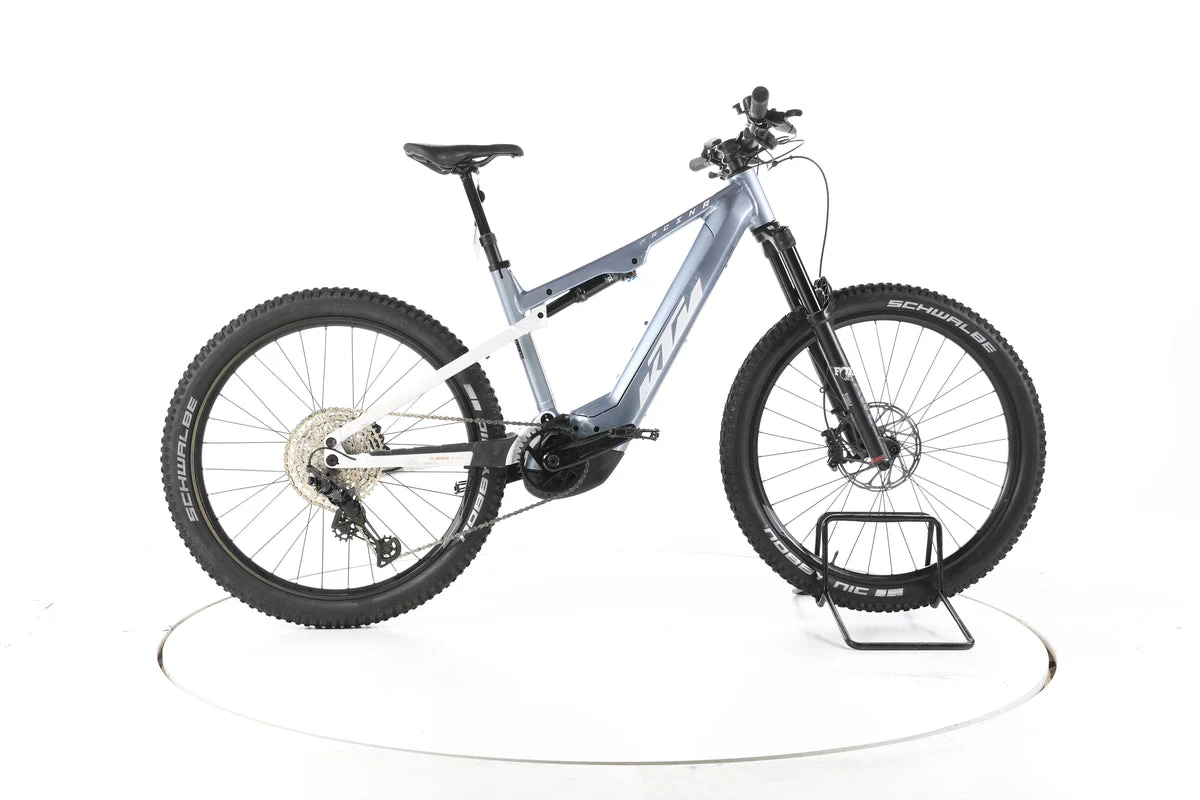 KTM Macina Lycan 771 2022, Seitenansicht