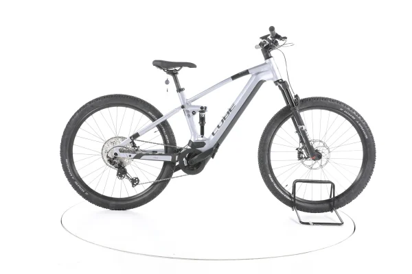 Cube Stereo Hybrid 120 RACE 2023