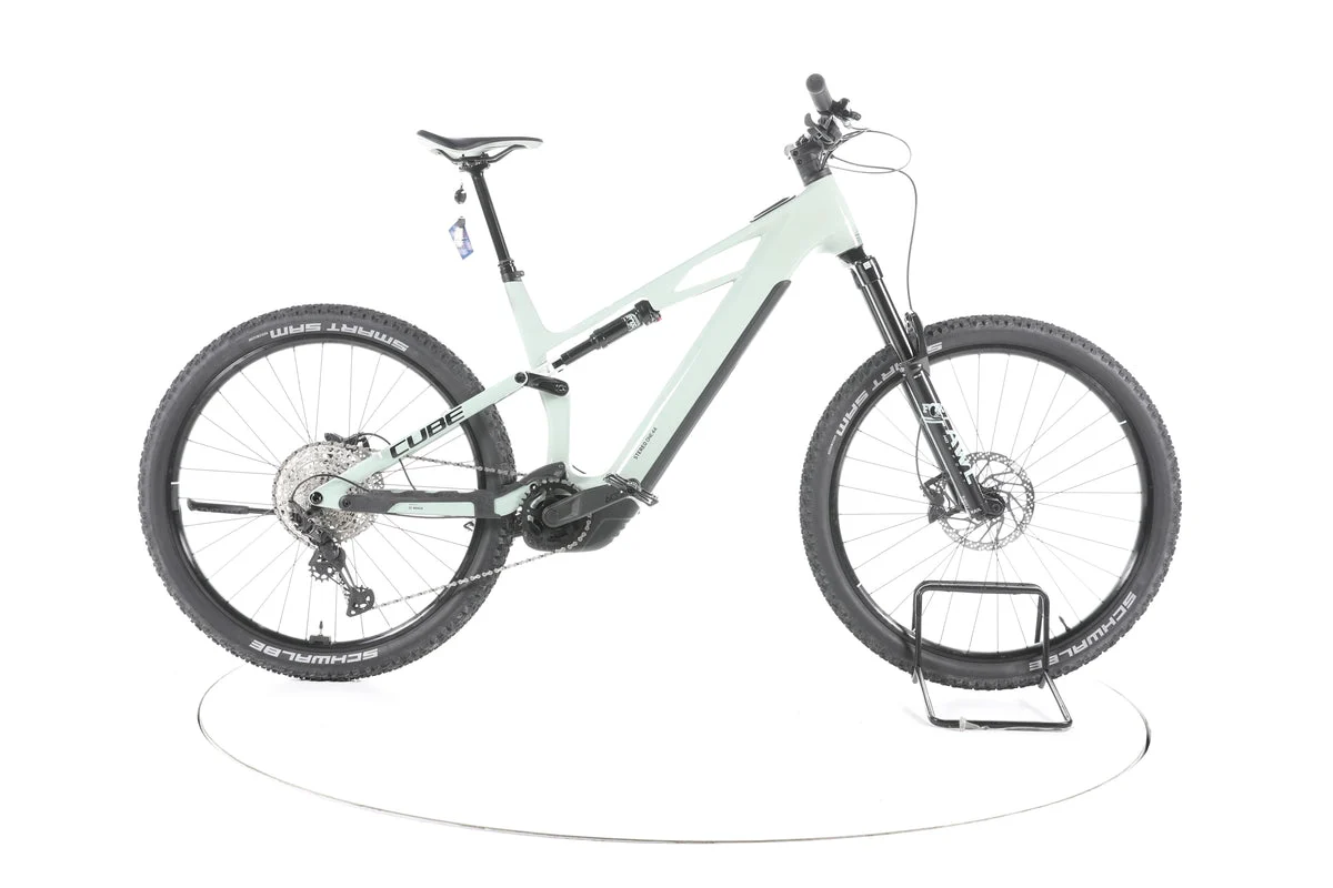 Cube Stereo Hybrid ONE44 HPC Race 2026, Seitenansicht