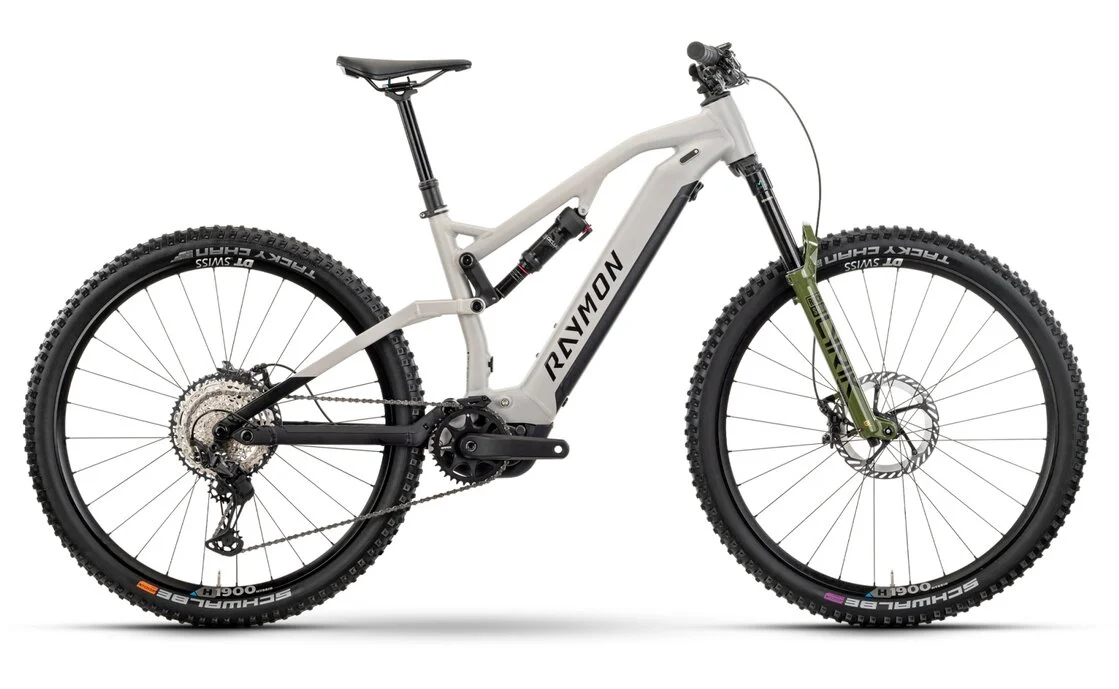 Raymon Trailray 150 Ultra 800 Wh Fully, Seitenansicht