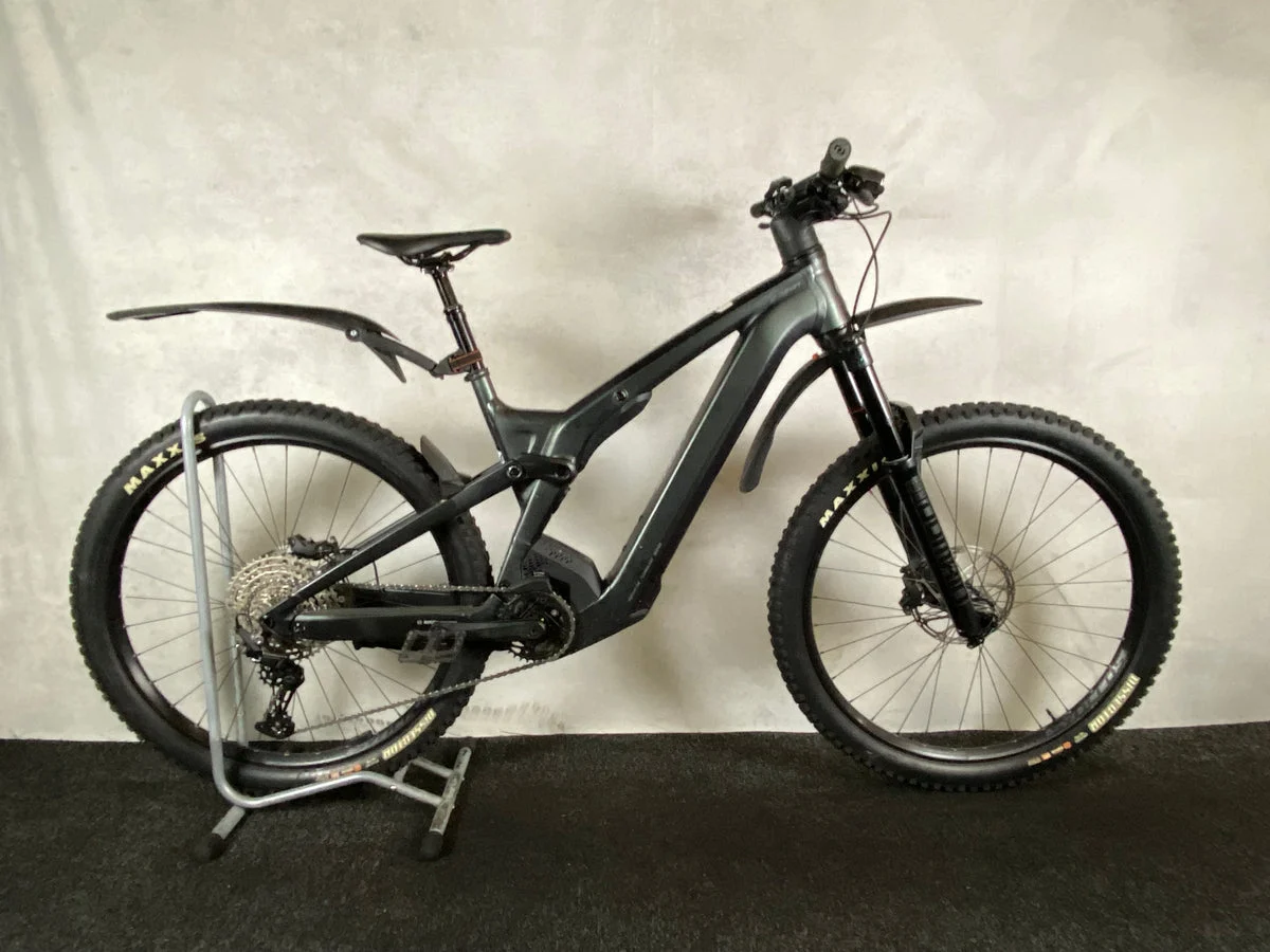 Scott Patron 920 2023, Seitenansicht