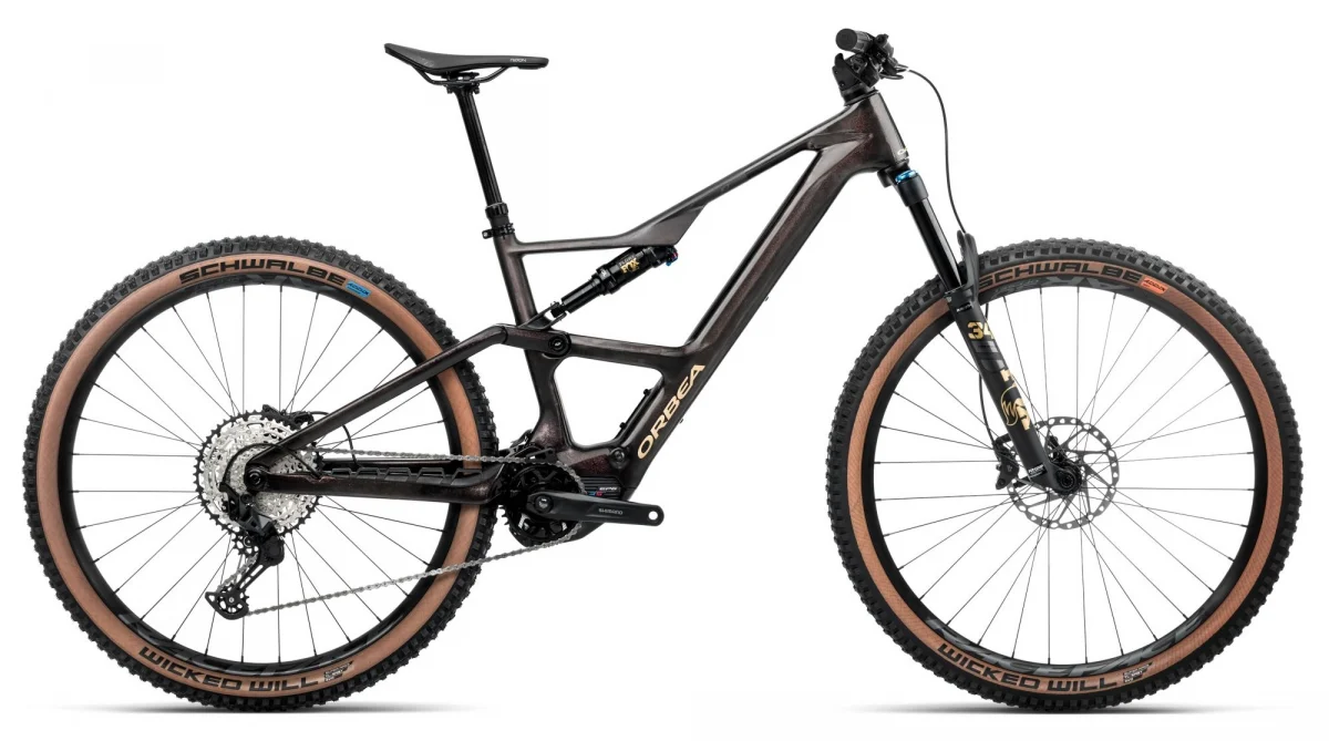 Orbea Rise SL M20 630Wh 630 Wh Fully Cosmic Carbon View, Seitenansicht