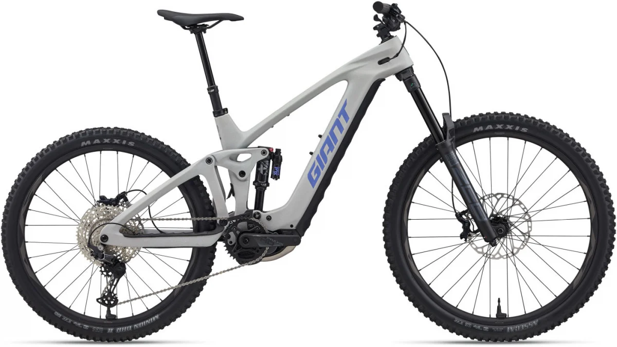 Giant Reign Advanced E+ 2 560 Wh 29 Fully, Seitenansicht