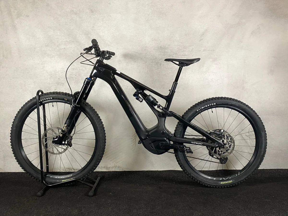 Specialized Levo Expert Carbon NB 2024, Seitenansicht