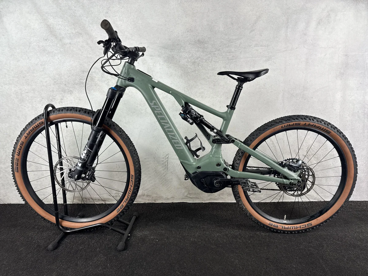 Specialized Levo Comp Alloy 2025, Seitenansicht