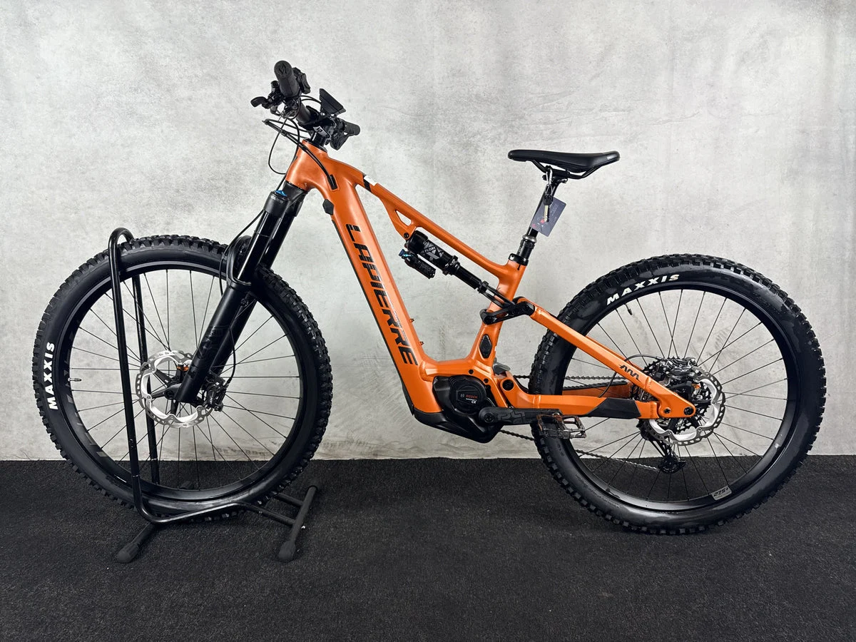 Lapierre Overvolt AM 8.7 2025, Seitenansicht