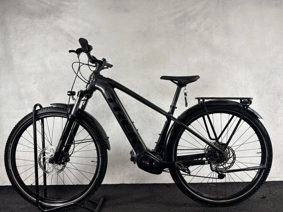 Trek Powerfly 2023, Seitenansicht