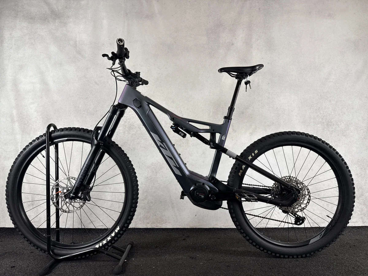 KTM Macina Kapoho Elite 2024, Seitenansicht