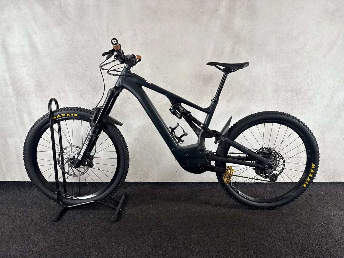 Specialized Turbo Kenevo Comp 2024, Seitenansicht