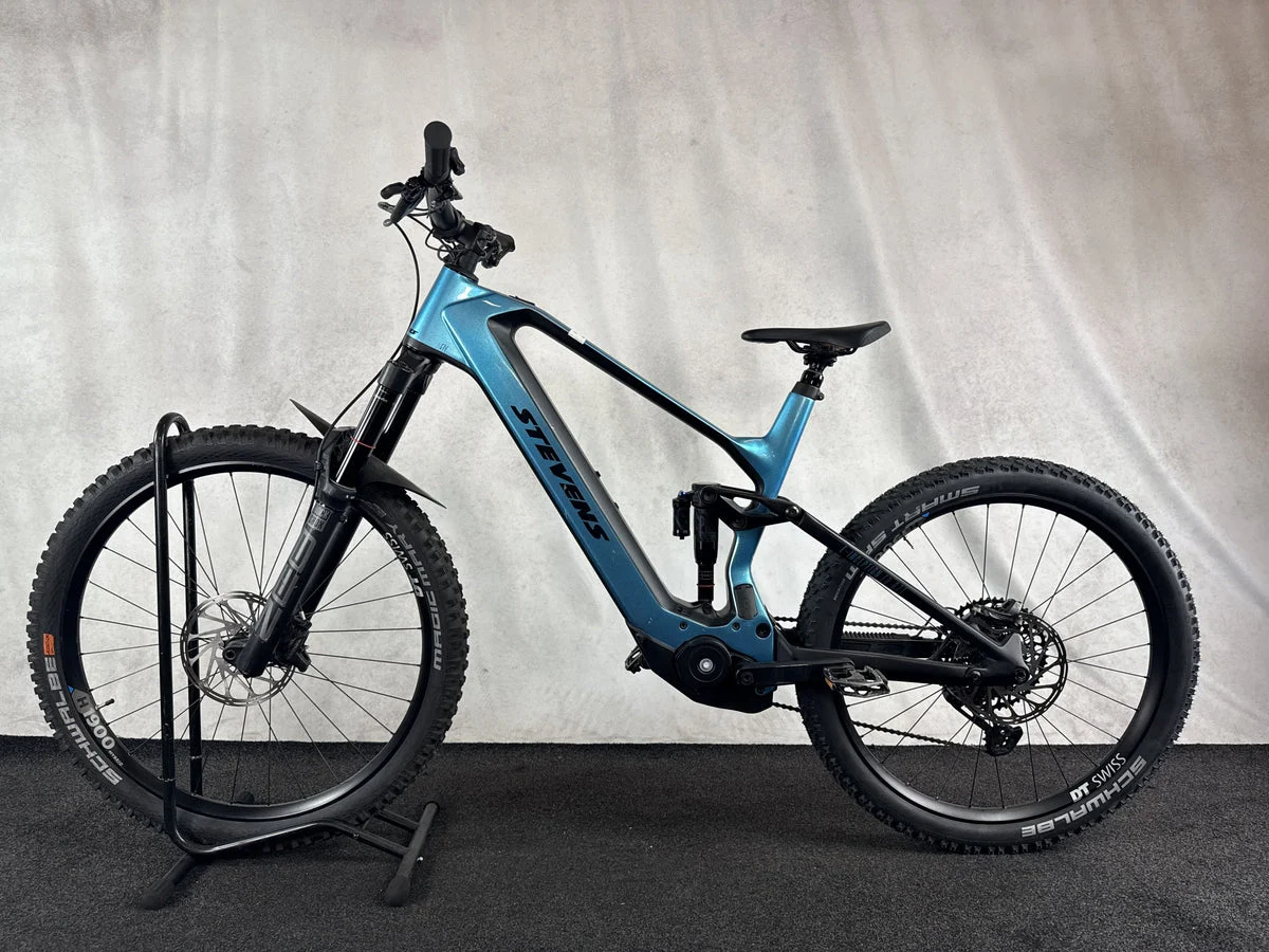 Stevens Bikes E-Inception 2023, Seitenansicht