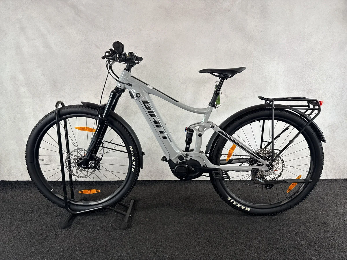 Giant Stance E+ Pro EX 2023, Seitenansicht