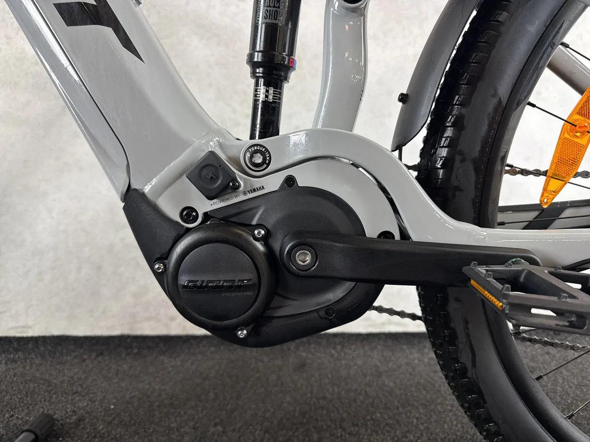 Giant Stance E+ Pro EX 2023, Bild 2