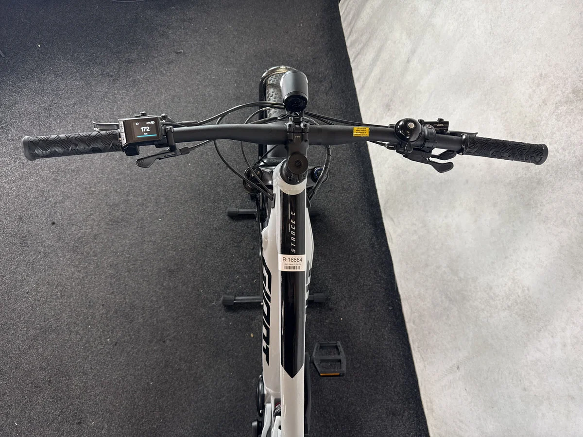Giant Stance E+ Pro EX 2023, Bild 3