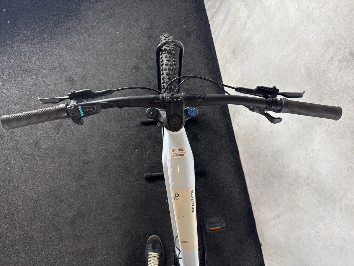 Cube Reaction Hybrid Pro 2023, Bild 3