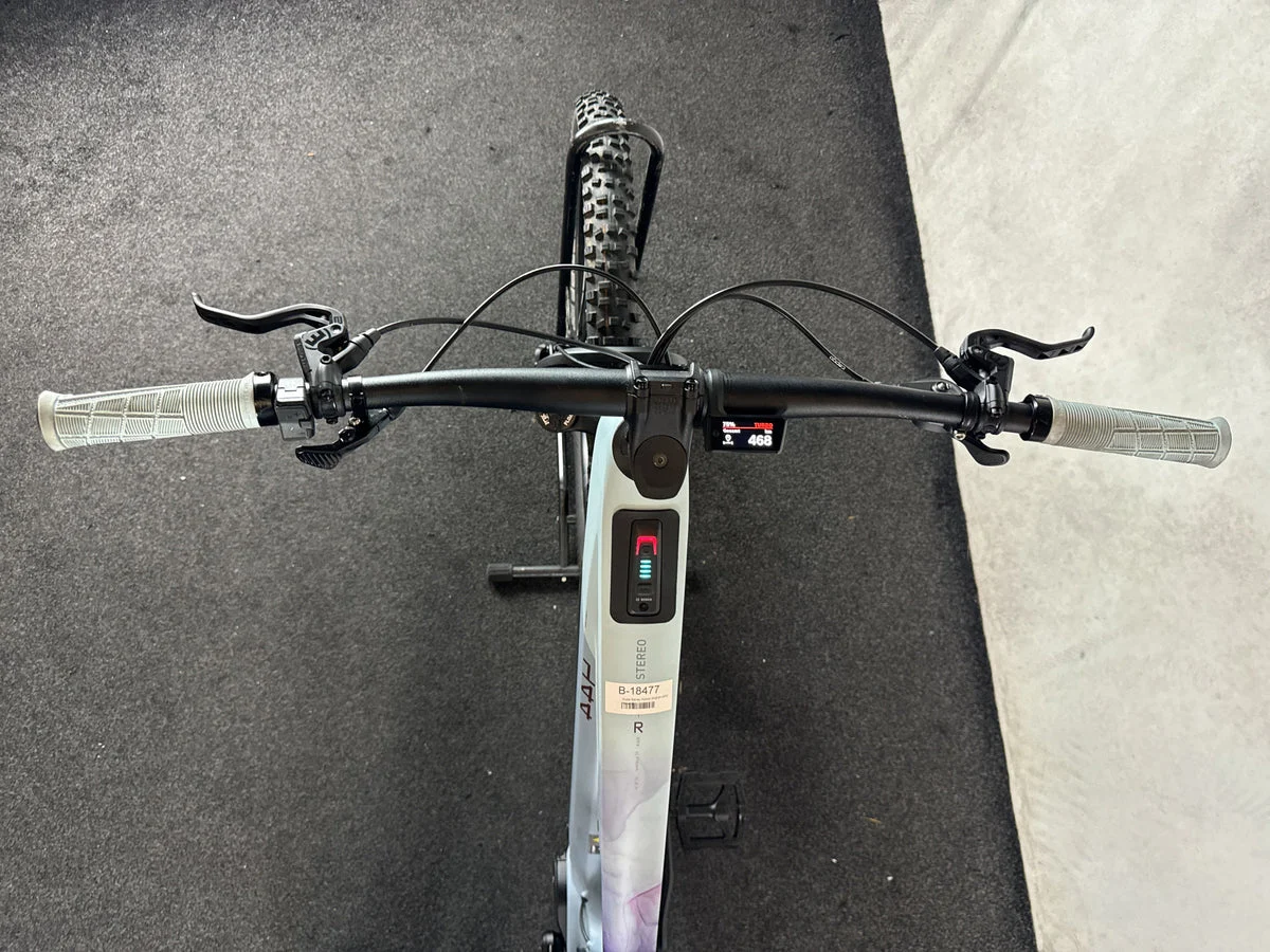 Cube Stereo Hybrid One44 HPC Race 800 2025, Bild 3