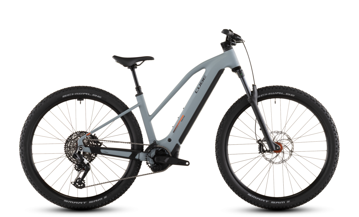 CUBE Reaction Hybrid Race 800, Seitenansicht
