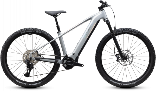 CUBE Reaction Hybrid SLX 800